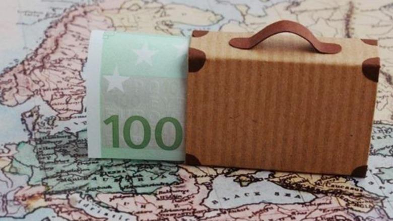 Emigrantët sollën 817 mln euro remitanca në 9 muaj, por rënia e valutave i zhvlerësoi 30 per qind